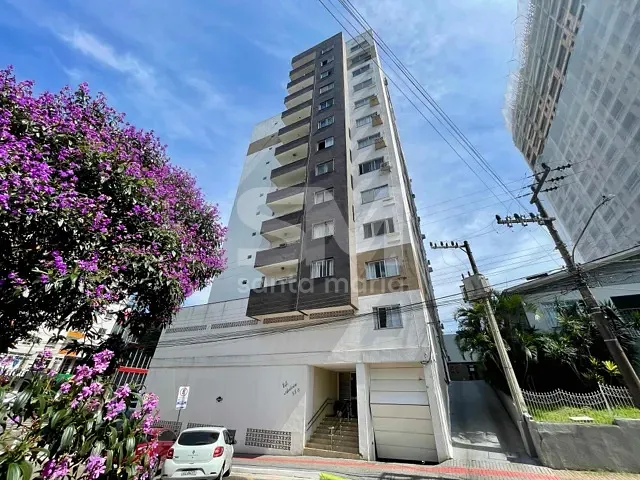 Apartamento 2 quartos e 1 banheiro, para alugar, no bairro Centro em Chapecó