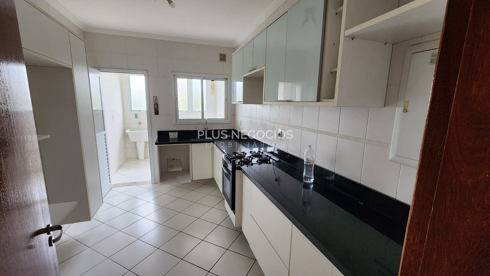 Apartamento, 3 quartos, 120 m² - Foto 1