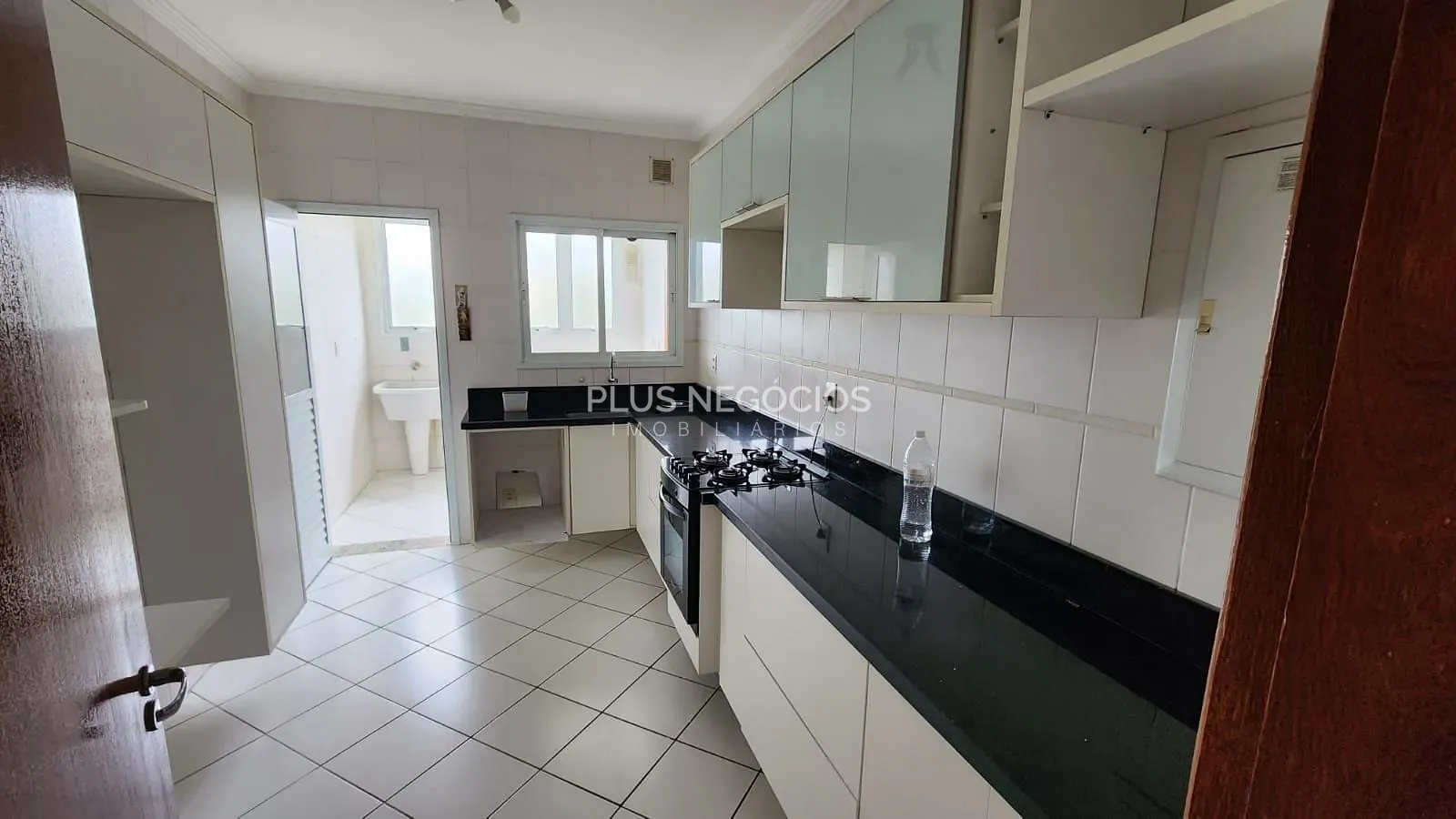 Apartamento, 3 quartos, 120 m² - Foto 1