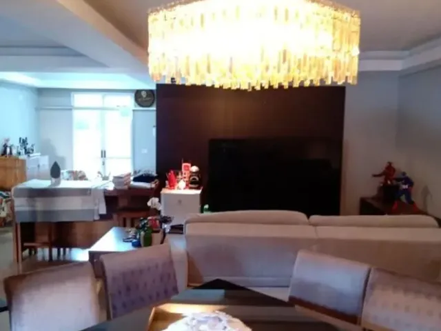 Apartamento 3 quartos e 2 banheiros, à venda, no bairro Cabral em Curitiba