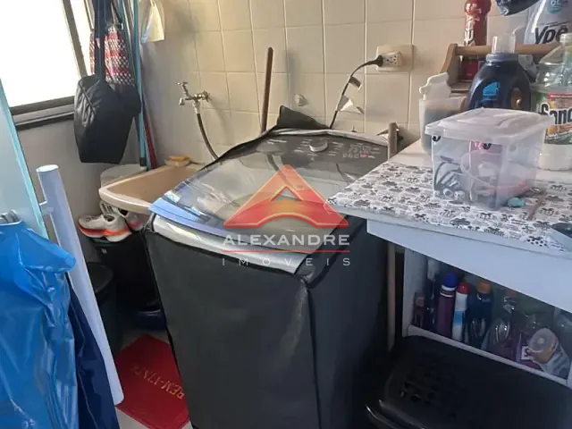 Apartamento 2 quartos e 1 banheiro, à venda, no bairro Jardim Ismênia em São José dos Campos