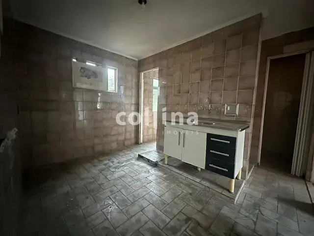 Apartamento 2 quartos e 1 banheiro, à venda, no bairro Cohab II em Carapicuíba