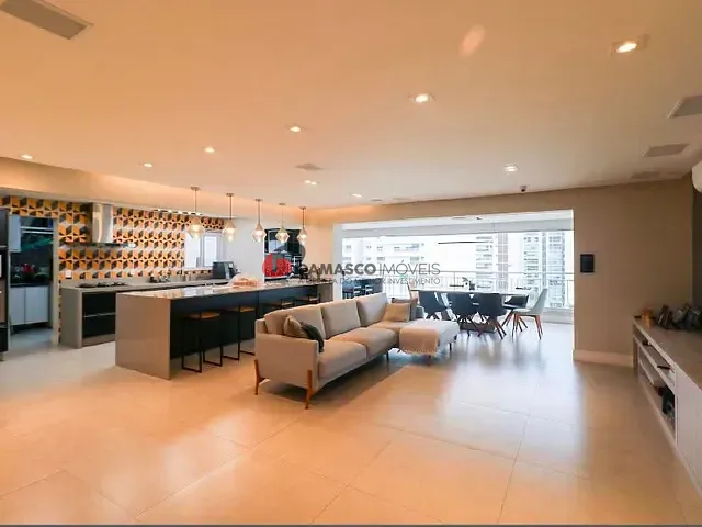 Apartamento com 198m² 4 quartos e 5 banheiros, à venda, no bairro Cerâmica em São Caetano do Sul