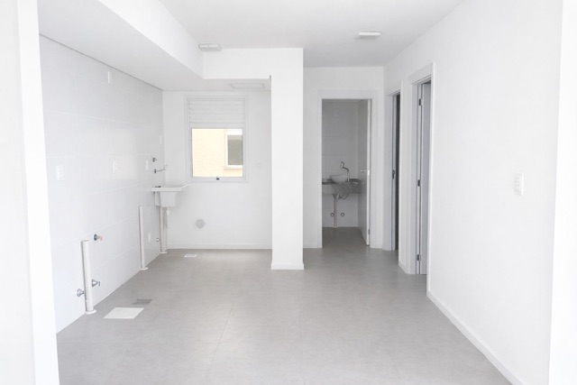 Apartamento com 62m² 2 quartos e 1 banheiro, à venda ou para alugar, no bairro Centro em Pelotas
