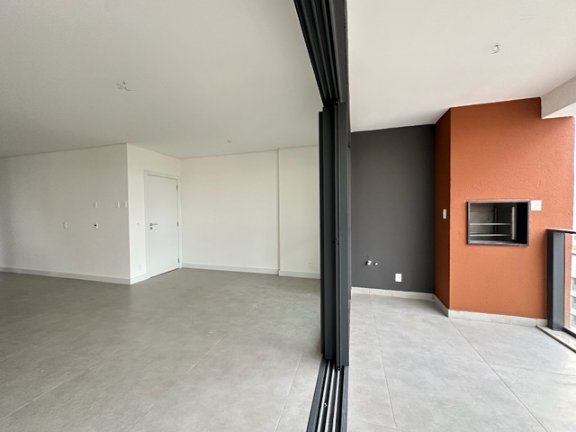 Apartamento com 213m² 3 quartos e 3 banheiros, à venda, no bairro Gleba Palhano em Londrina
