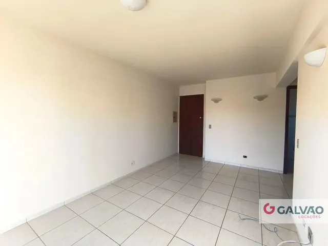 Apartamento 1 quarto e 1 banheiro, para alugar, no bairro Rebouças em Curitiba