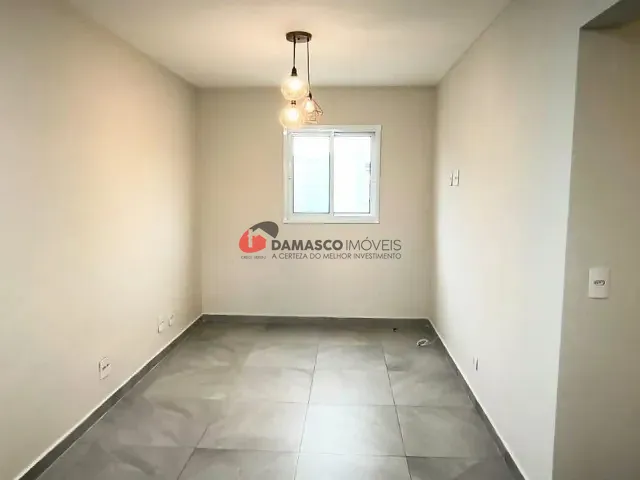 Apartamento 2 quartos e 2 banheiros, à venda, no bairro Santa Maria em Santo André