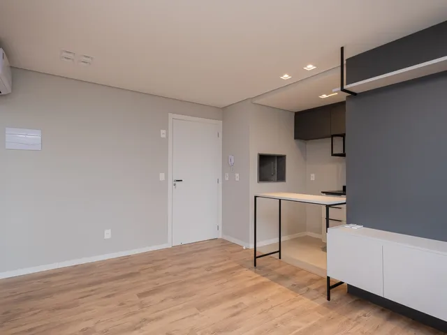 Apartamento 1 quarto e 1 banheiro, para alugar, no bairro São Gonçalo em Pelotas