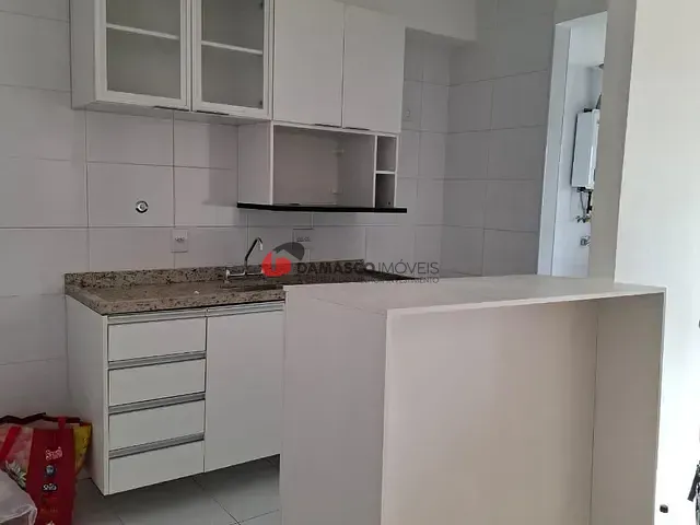 Apartamento 2 quartos e 2 banheiros, para alugar, no bairro Campestre em Santo André