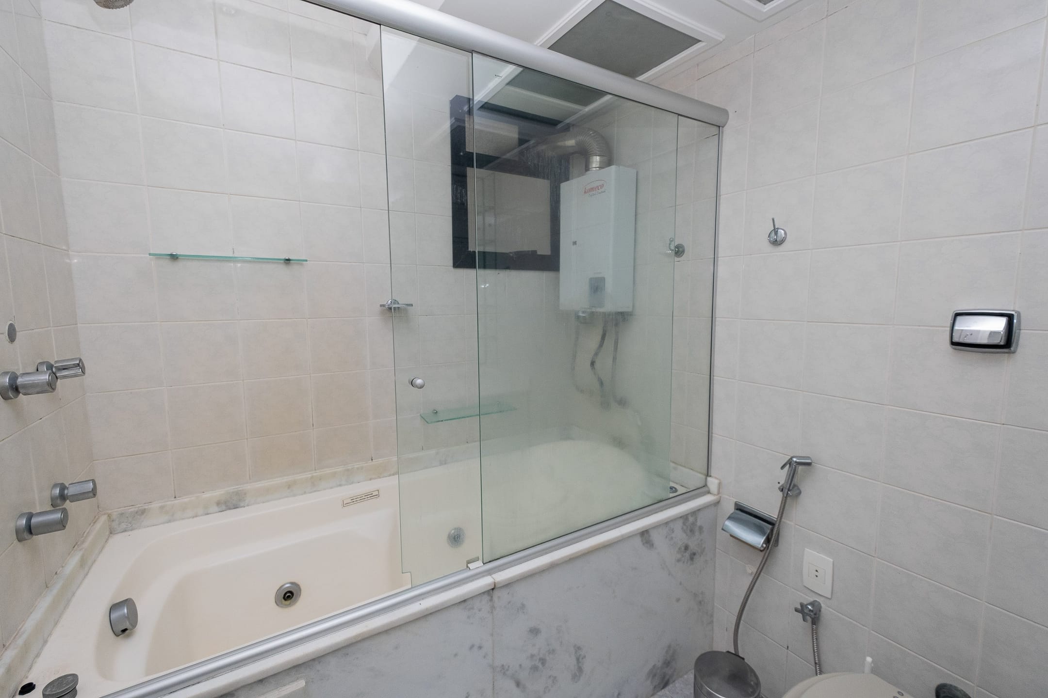 Apartamento para venda, 3 Dormitórios 1 suite, elevador e vaga de garagem no centro de pelotas - 10