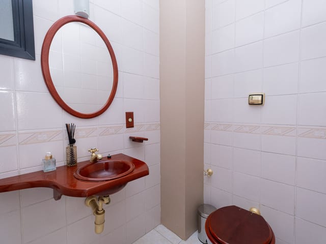 Apartamento 3 quartos e 3 banheiros, à venda ou para alugar, no bairro Centro em Pelotas