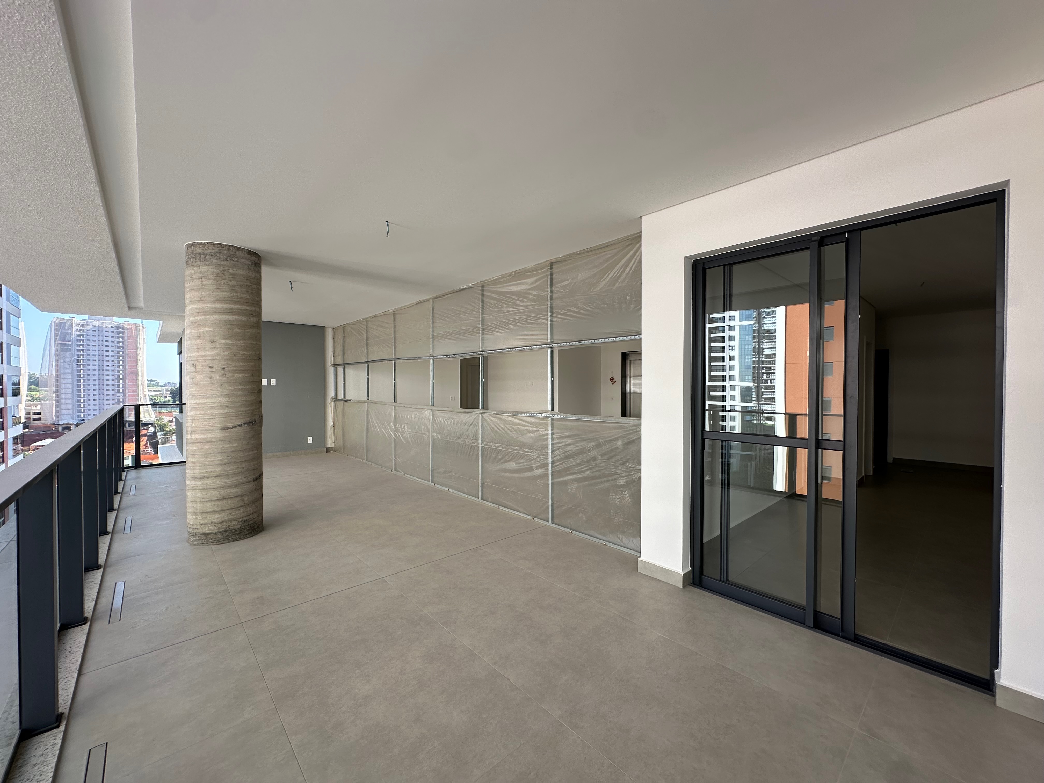 Apartamento, 3 quartos, 195 m² - Foto 2