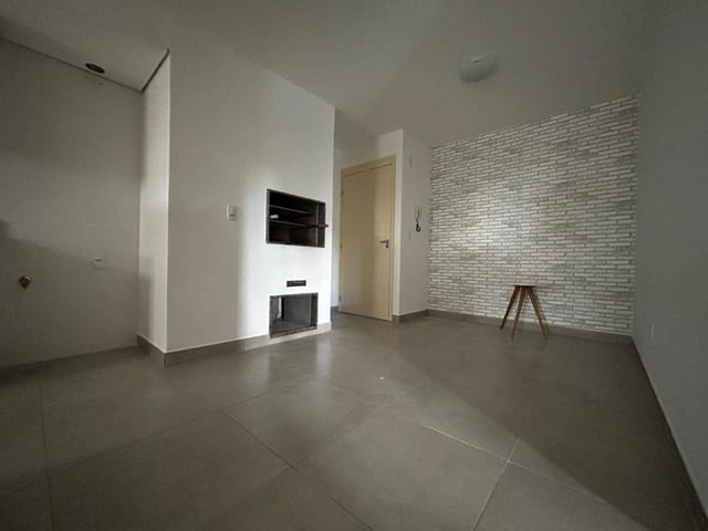 Apartamento com 75m² 2 quartos e 2 banheiros, à venda ou para alugar, no bairro Três Vendas em Pelotas
