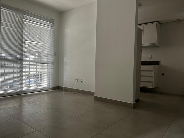 Apartamento com 75m² 2 quartos e 2 banheiros, à venda ou para alugar, no bairro Três Vendas em Pelotas