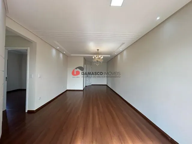 Apartamento 3 quartos e 3 banheiros, à venda, no bairro Parque Industriário em Santo André