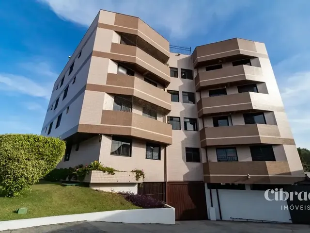 Apartamento 2 quartos e 1 banheiro, para alugar, no bairro Parolin em Curitiba