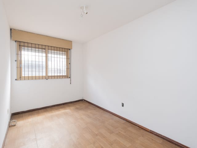 Apartamento 1 quarto e 1 banheiro, à venda ou para alugar, no bairro Centro em Pelotas
