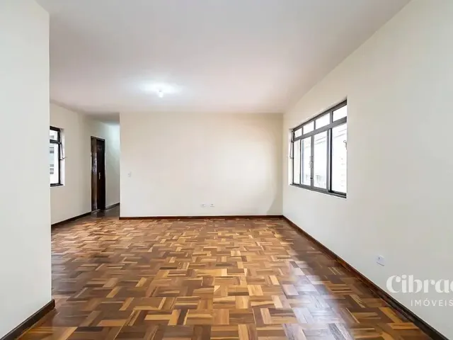 Apartamento 3 quartos e 2 banheiros, para alugar, no bairro Mercês em Curitiba
