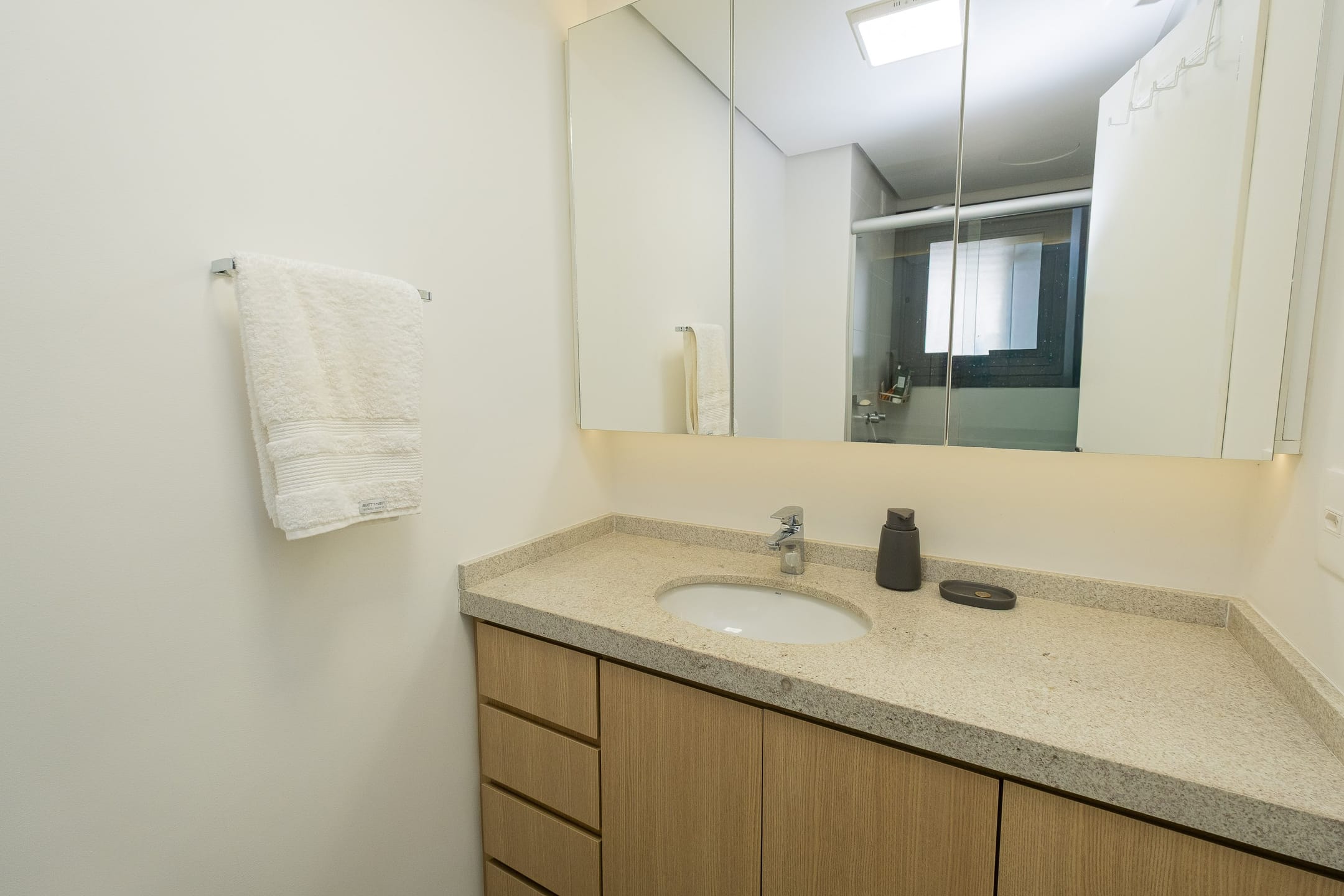 Apartamento mobiliado à venda no Inn, Parque Una - 96 m², 2 quartos (sendo 1 suíte), móveis planejados e área de lazer com churrasqueira. - 8