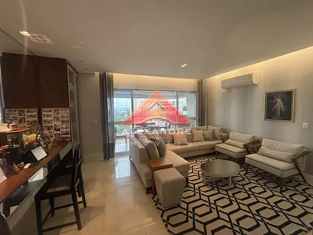 Apartamento 2 quartos e 2 banheiros, à venda, no bairro Jardim das Indústrias em São José dos Campos