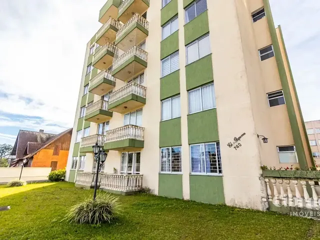 Apartamento 2 quartos e 2 banheiros, para alugar, no bairro Ahú em Curitiba