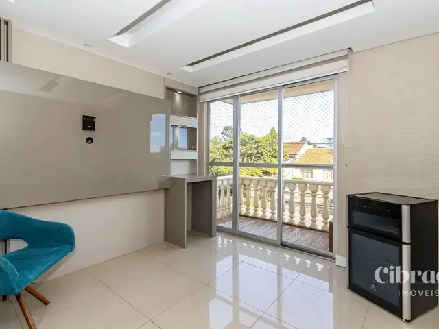 Apartamento 2 quartos e 2 banheiros, para alugar, no bairro Ahú em Curitiba