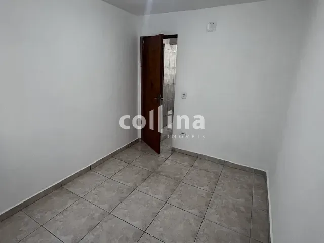 Apartamento 2 quartos e 1 banheiro, à venda, no bairro Cohab V em Carapicuíba