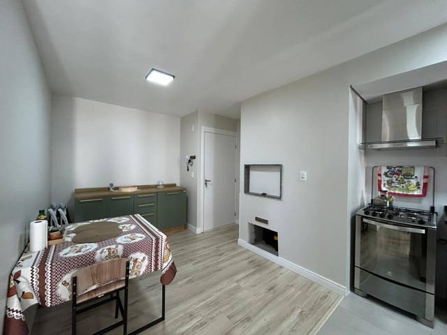 Apartamento 2 quartos e 2 banheiros, à venda, no bairro Três Vendas em Pelotas