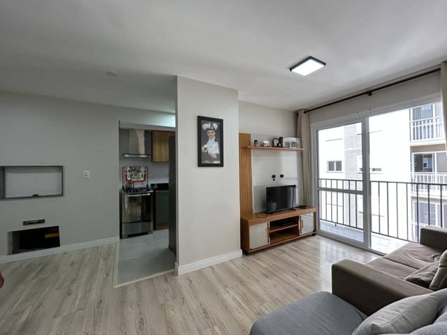 Apartamento 2 quartos e 2 banheiros, à venda, no bairro Três Vendas em Pelotas