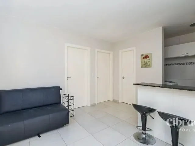 Apartamento 2 quartos e 1 banheiro, para alugar, no bairro Rebouças em Curitiba