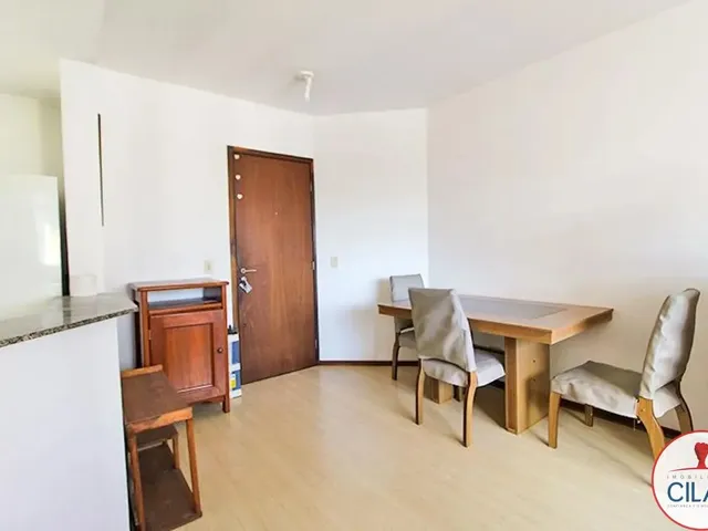 Apartamento para alugar, no bairro Centro em Curitiba