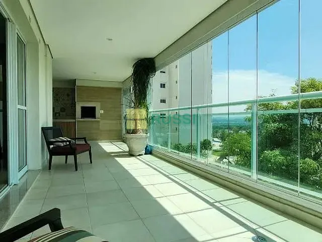 Apartamento 4 quartos e 5 banheiros, à venda, no bairro Jardim das Colinas em São José dos Campos