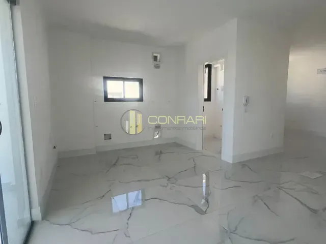 Apartamento 3 quartos e 4 banheiros, à venda, no bairro CENTRO em Itapema