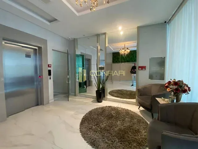 Apartamento 3 quartos e 4 banheiros, para alugar, no bairro Meia Praia em Itapema