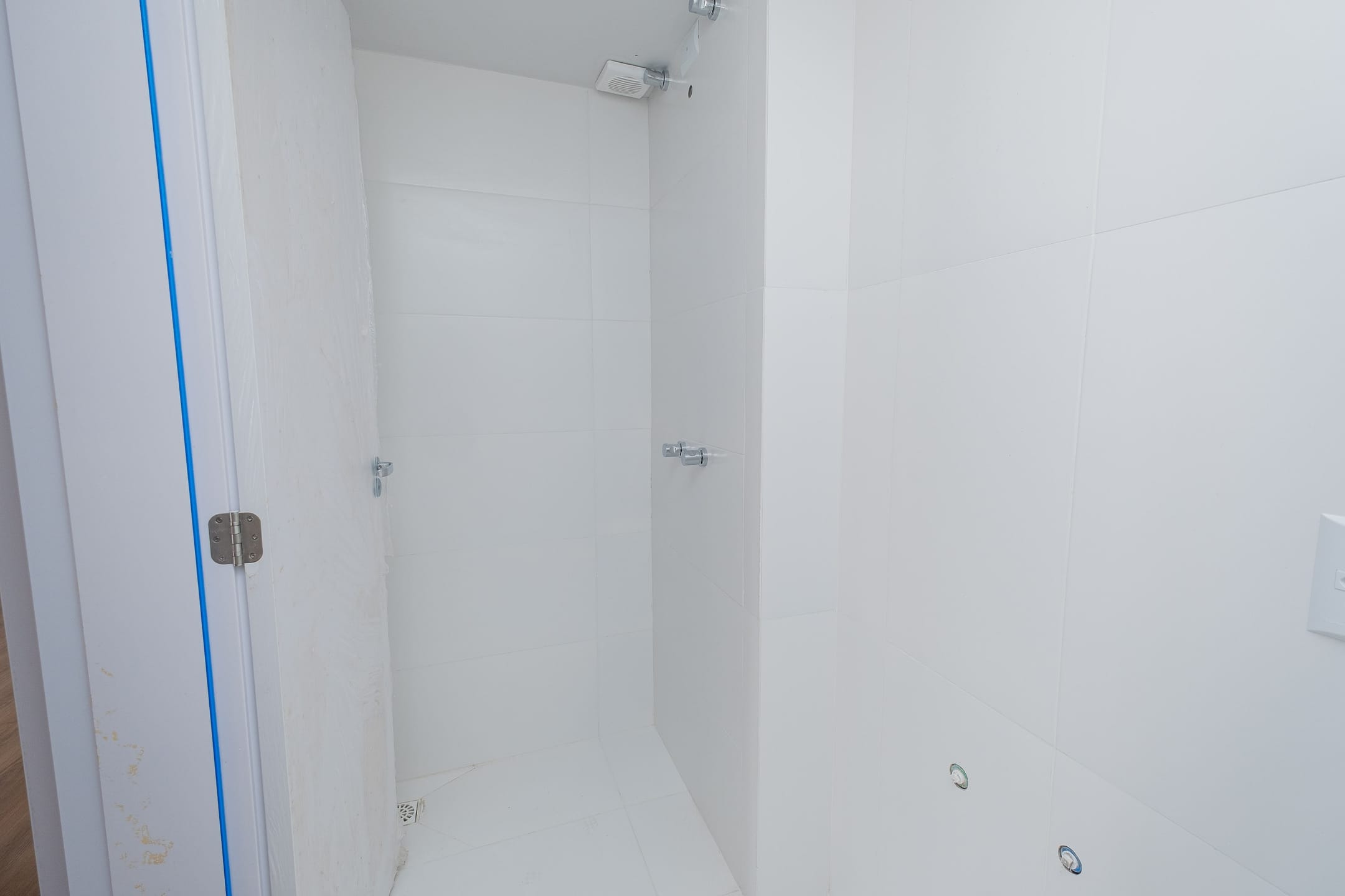 Apartamento de 2 dormitórios para aluguel no centro de Pelotas RS com ótima localização, ambientes bem distribuídos e fácil acesso a comércio e serviços - 9