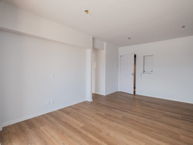 Apartamento com 78m² 2 quartos e 2 banheiros, para alugar, no bairro Centro em Pelotas