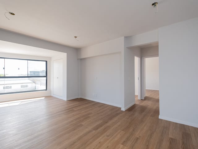 Apartamento com 78m² 2 quartos e 2 banheiros, para alugar, no bairro Centro em Pelotas