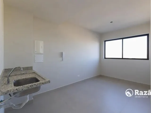 Apartamento 2 quartos e 1 banheiro, para alugar, no bairro Portão em Curitiba