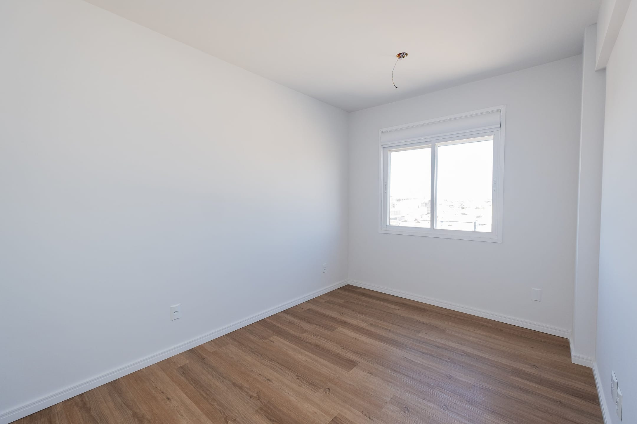 Apartamento de 3 Dormitórios para Aluguel no Centro de Pelotas RS com Boa Localização, Ambientes Amplos e Fácil Acesso a Comércio e Serviços - 12