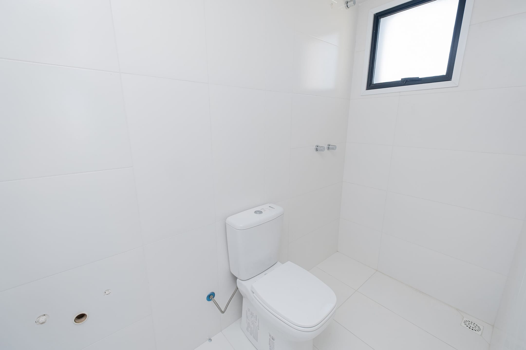 Apartamento de 3 Dormitórios para Aluguel no Centro de Pelotas RS com Boa Localização, Ambientes Amplos e Fácil Acesso a Comércio e Serviços - 14