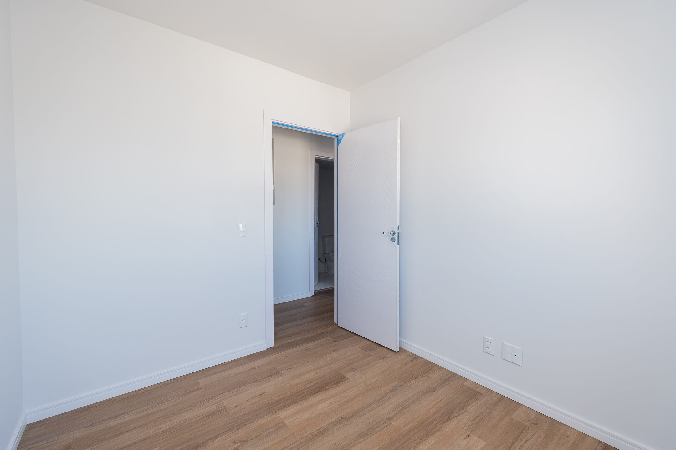 Apartamento de 3 Dormitórios para Aluguel no Centro de Pelotas RS com Boa Localização, Ambientes Amplos e Fácil Acesso a Comércio e Serviços - 8