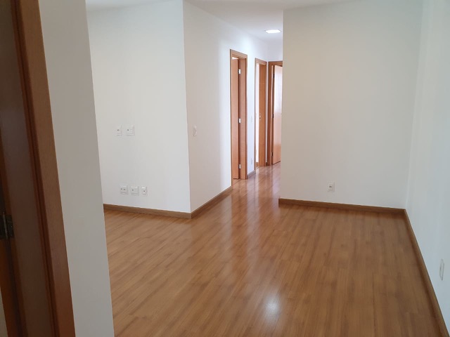 Apartamento 3 quartos e 2 banheiros, à venda, no bairro Gleba Palhano em Londrina