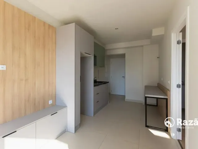 Apartamento 1 quarto e 1 banheiro, para alugar, no bairro Portão em Curitiba