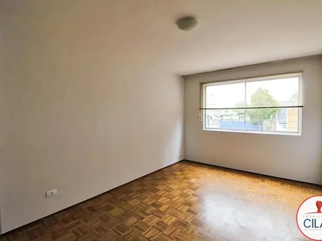 Apartamento 3 quartos e 1 banheiro, para alugar, no bairro Água Verde em Curitiba