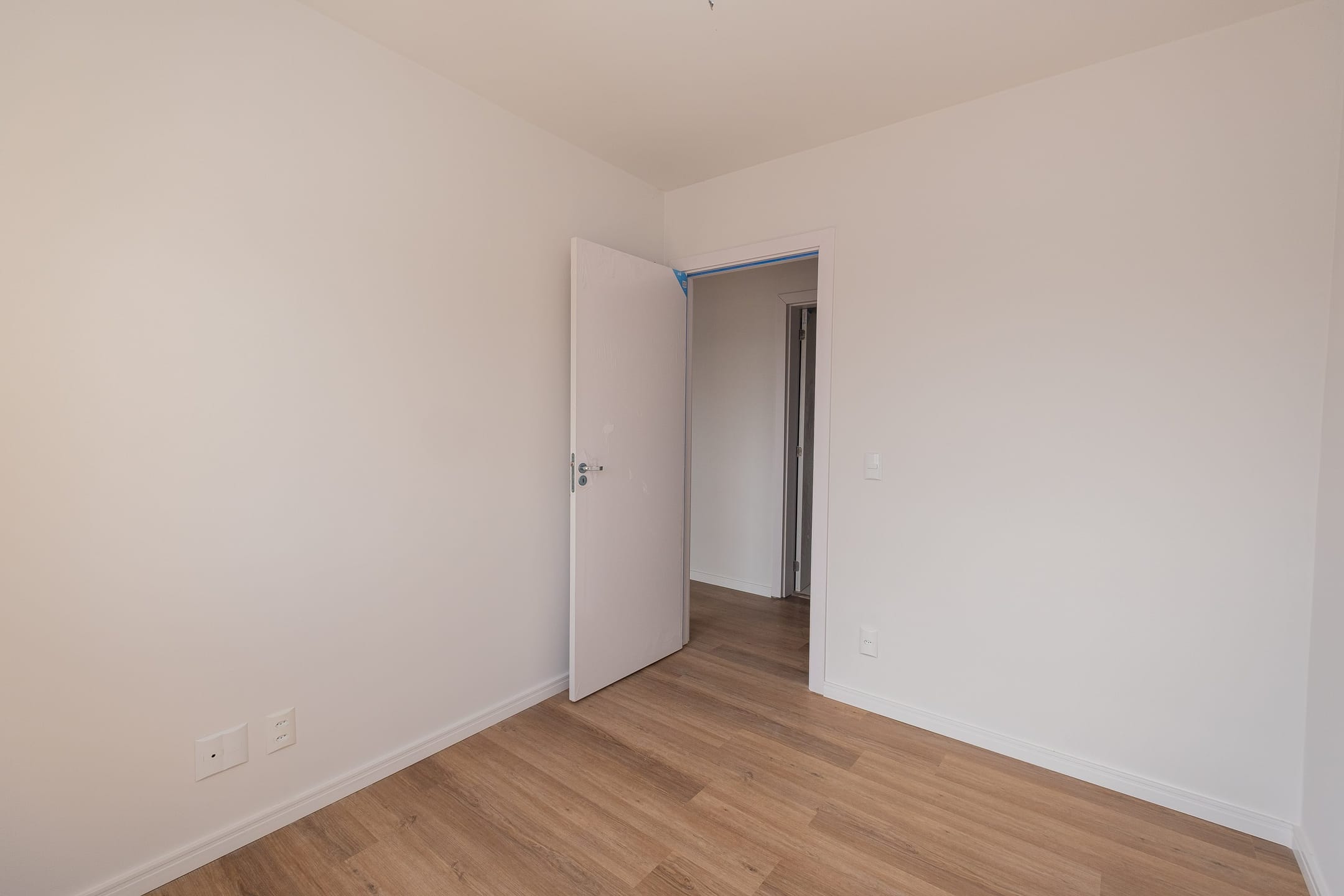 Apartamento de 3 Dormitórios para Aluguel no Centro de Pelotas RS com Boa Localização, Ambientes Amplos e Fácil Acesso a Comércio e Serviços - 8