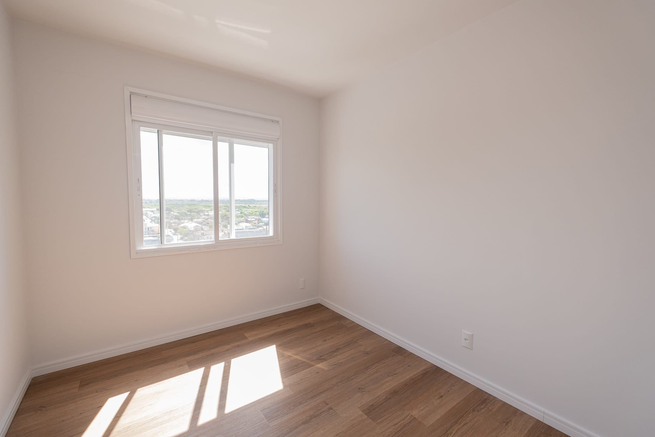 Apartamento de 3 Dormitórios para Aluguel no Centro de Pelotas RS com Boa Localização, Ambientes Amplos e Fácil Acesso a Comércio e Serviços - 10