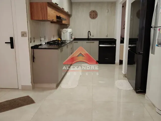 Apartamento 3 quartos e 3 banheiros, à venda, no bairro Vila Industrial em São José dos Campos