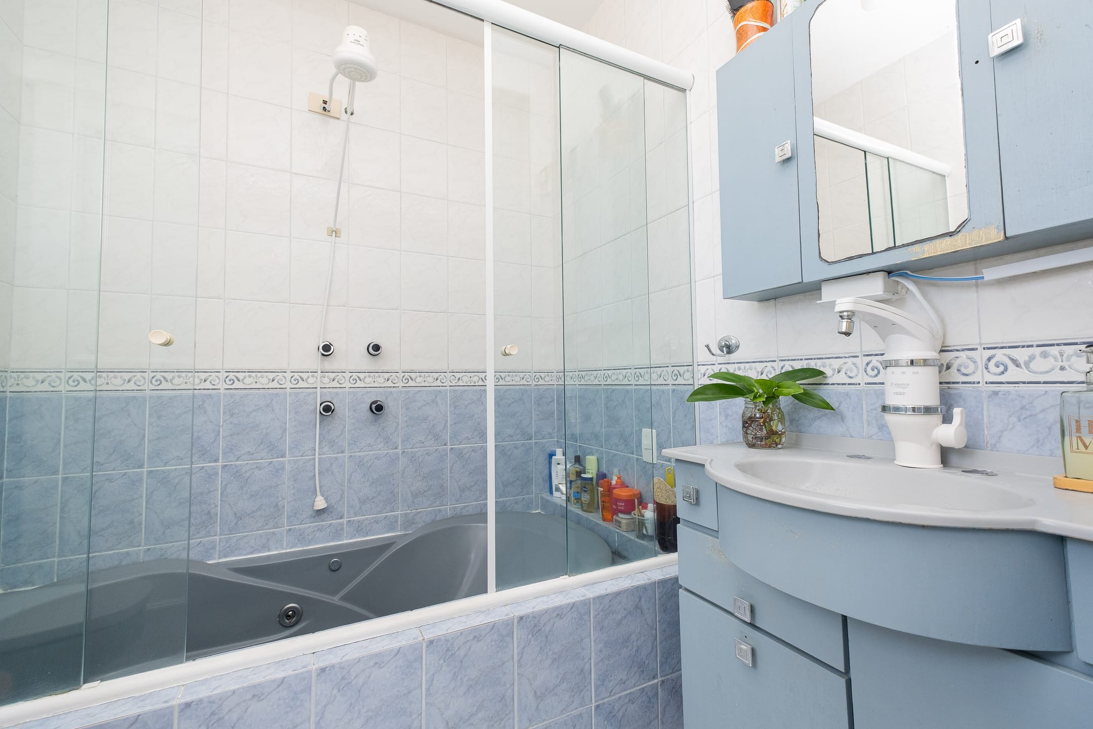 Duplex alto padrão no Centro com piscina privativa, 4 dormitórios, 2 suítes e área gourmet – exclusividade no Ed. Dona Helena - 12