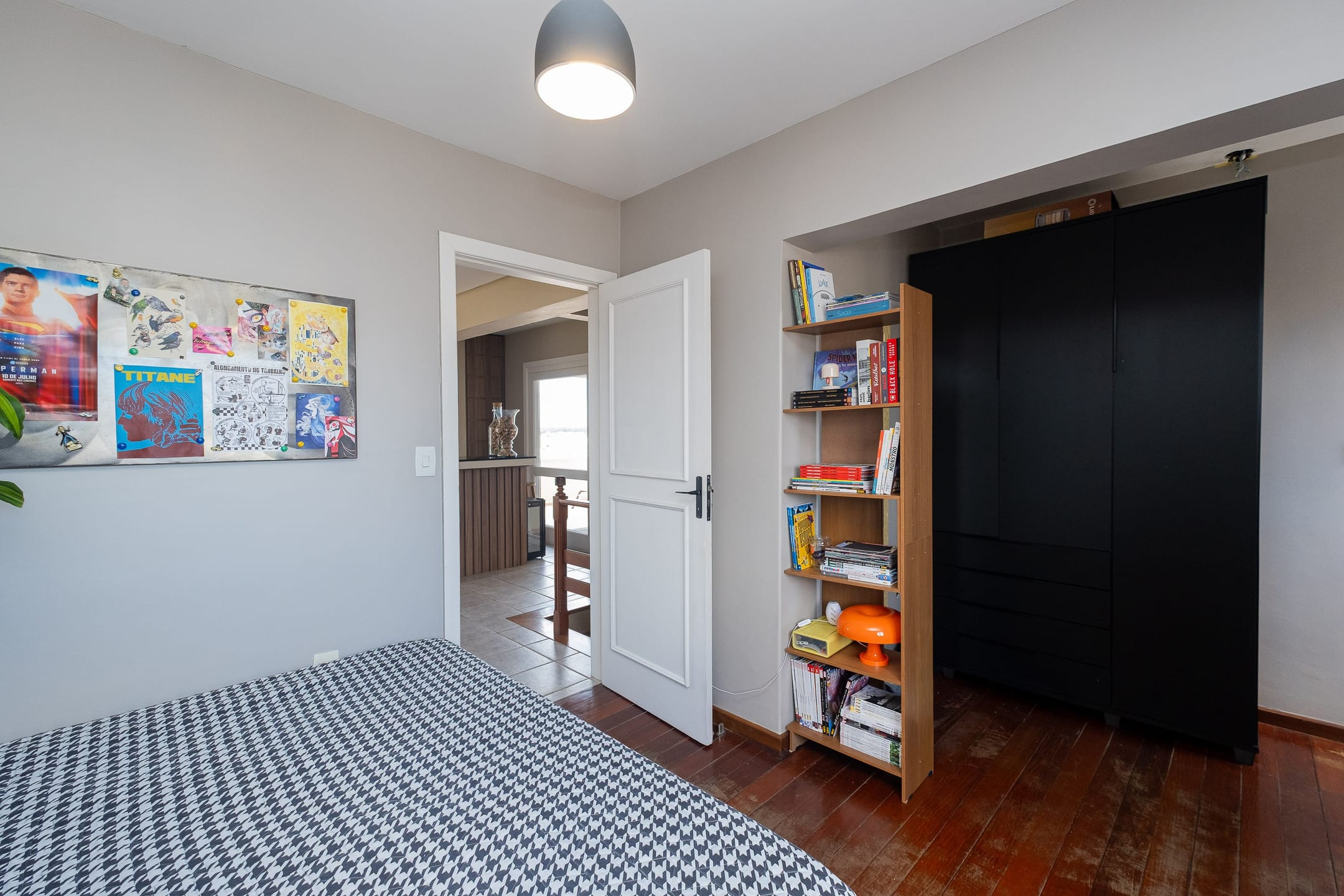 Duplex alto padrão no Centro com piscina privativa, 4 dormitórios, 2 suítes e área gourmet – exclusividade no Ed. Dona Helena - 19