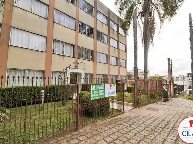 Apartamento 3 quartos e 1 banheiro, para alugar, no bairro Portão em Curitiba